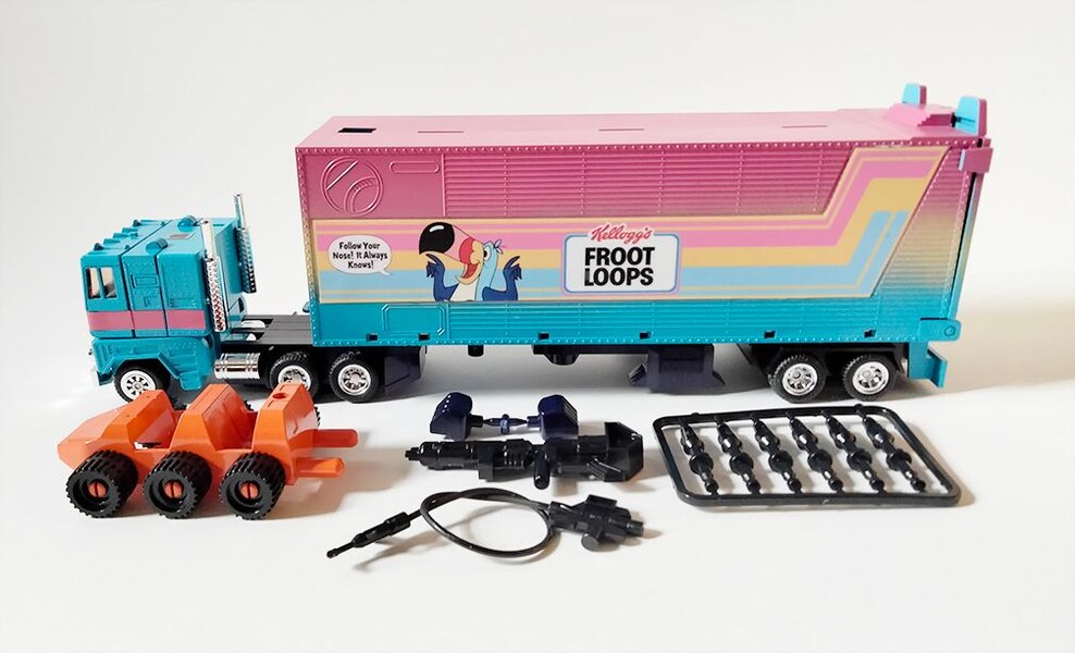 Froot Loops G1 Optimus Prime Custom  (7 of 21)